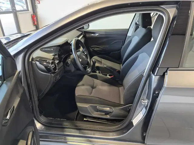Skoda Fabia view 8
