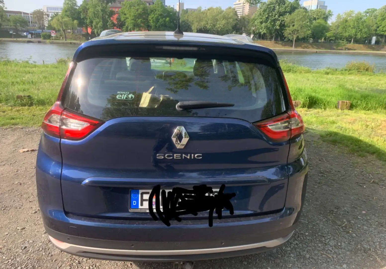 Renault Grand Scenic dCi 110 FAP EDC Dynamique Blau - 2