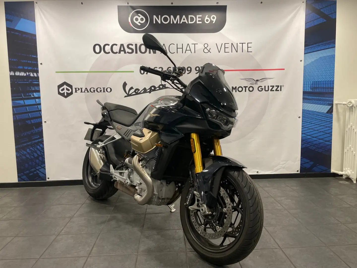 Moto Guzzi V 100 Szary - 2