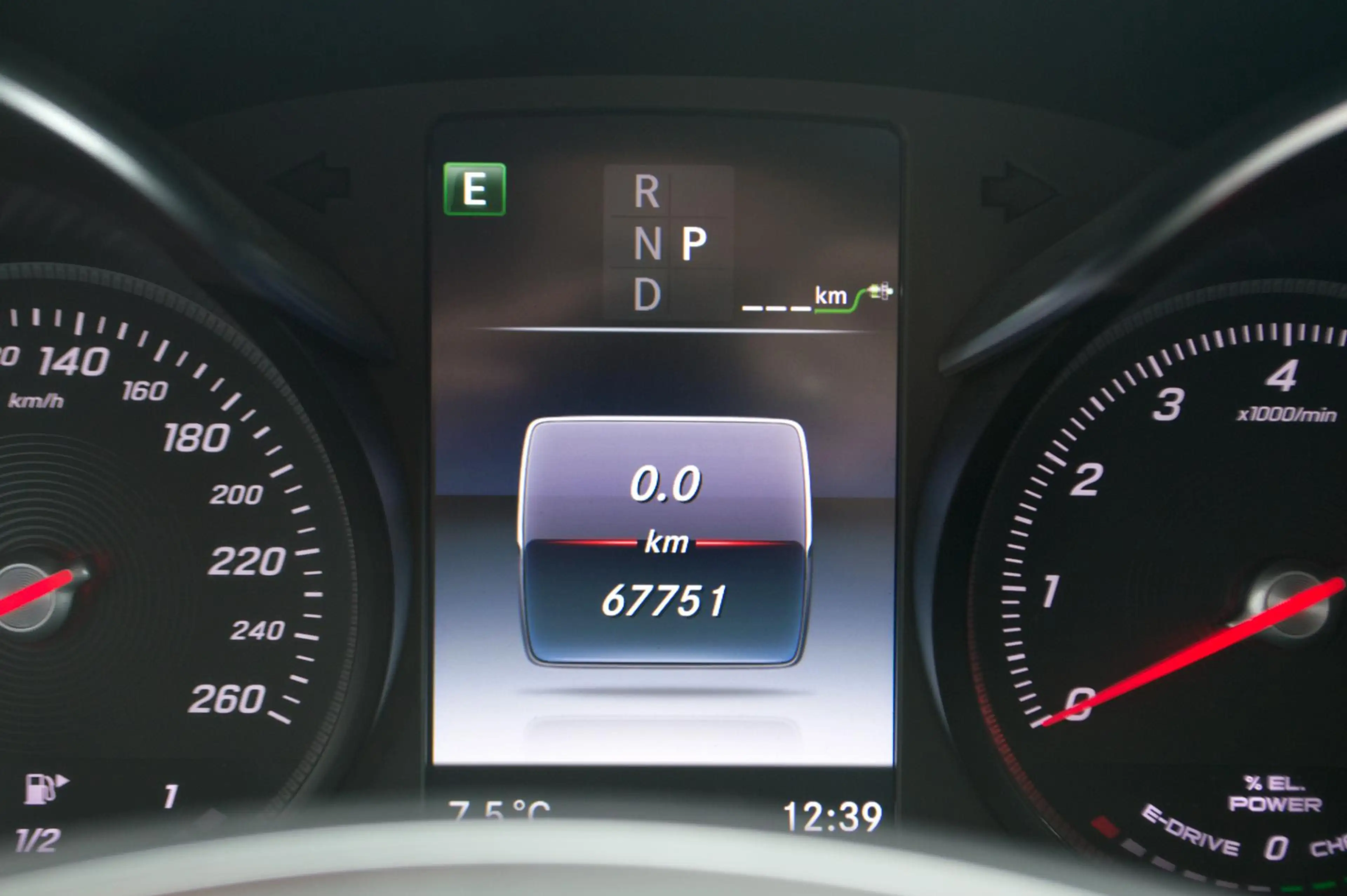 Mercedes-Benz C 350 Estate e CAMERA|NL AUTO+NAP|LUCHTVERING|NAVI — photo 12