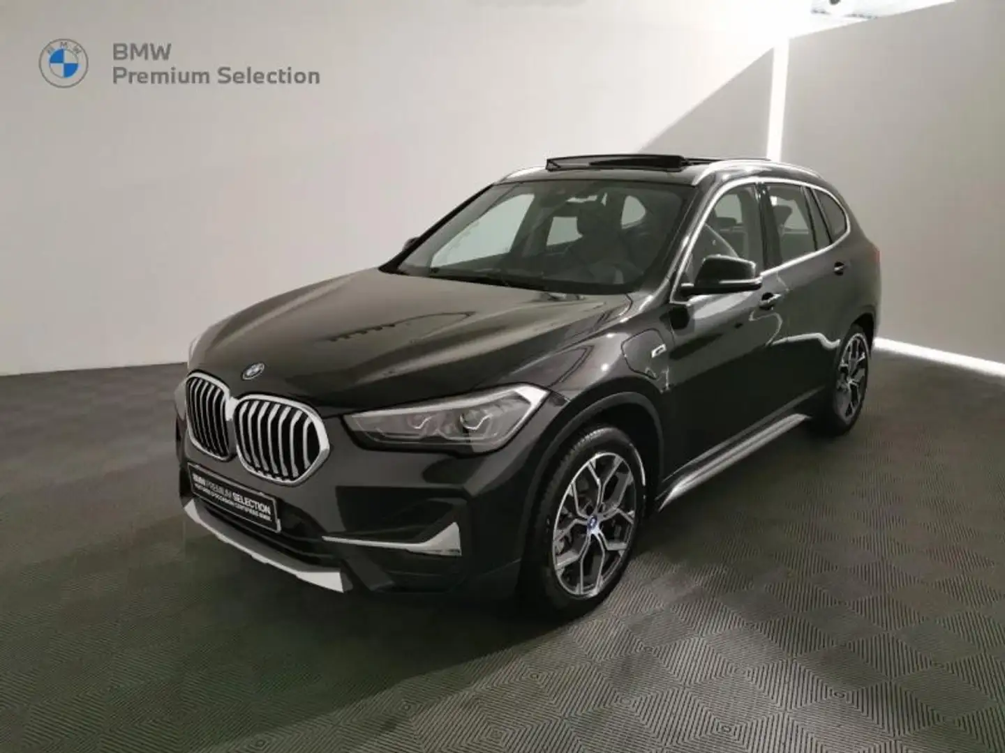 BMW X1 xDrive25eA 220ch xLine 6cv Noir - 1