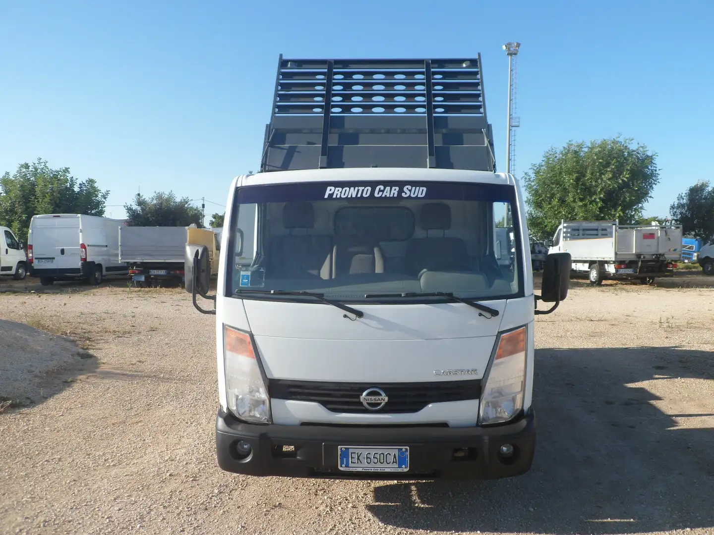 Nissan Cabstar ribaltabile trilaterale Bianco - 2