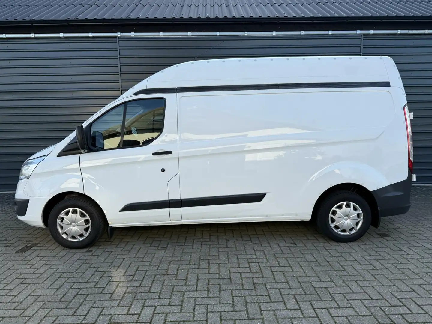 Ford Transit Custom 290 2.2 TDCI L2H2 incl Inrichting - 2