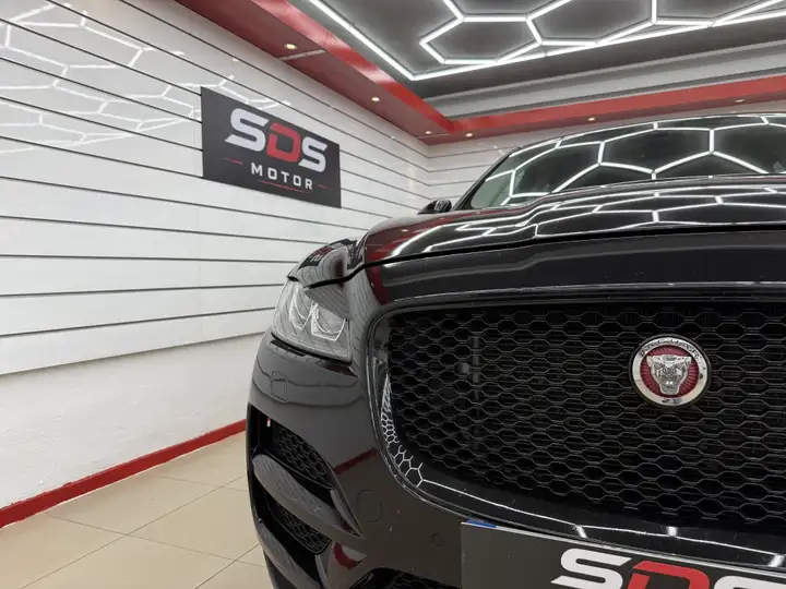Jaguar F-Pace 2020, foto 3
