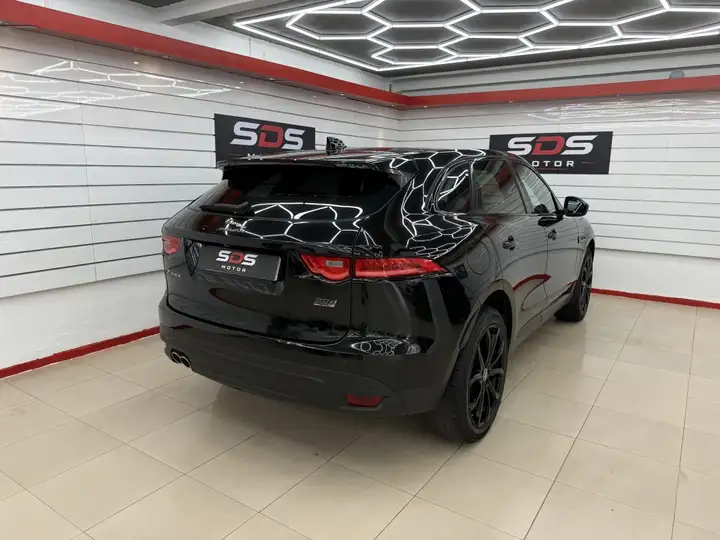 Jaguar F-Pace 2020, foto 4