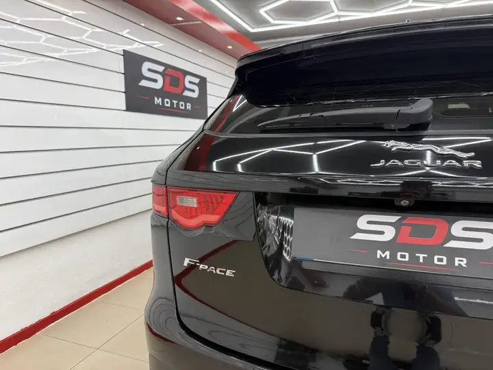 Jaguar F-Pace 2020, foto 6