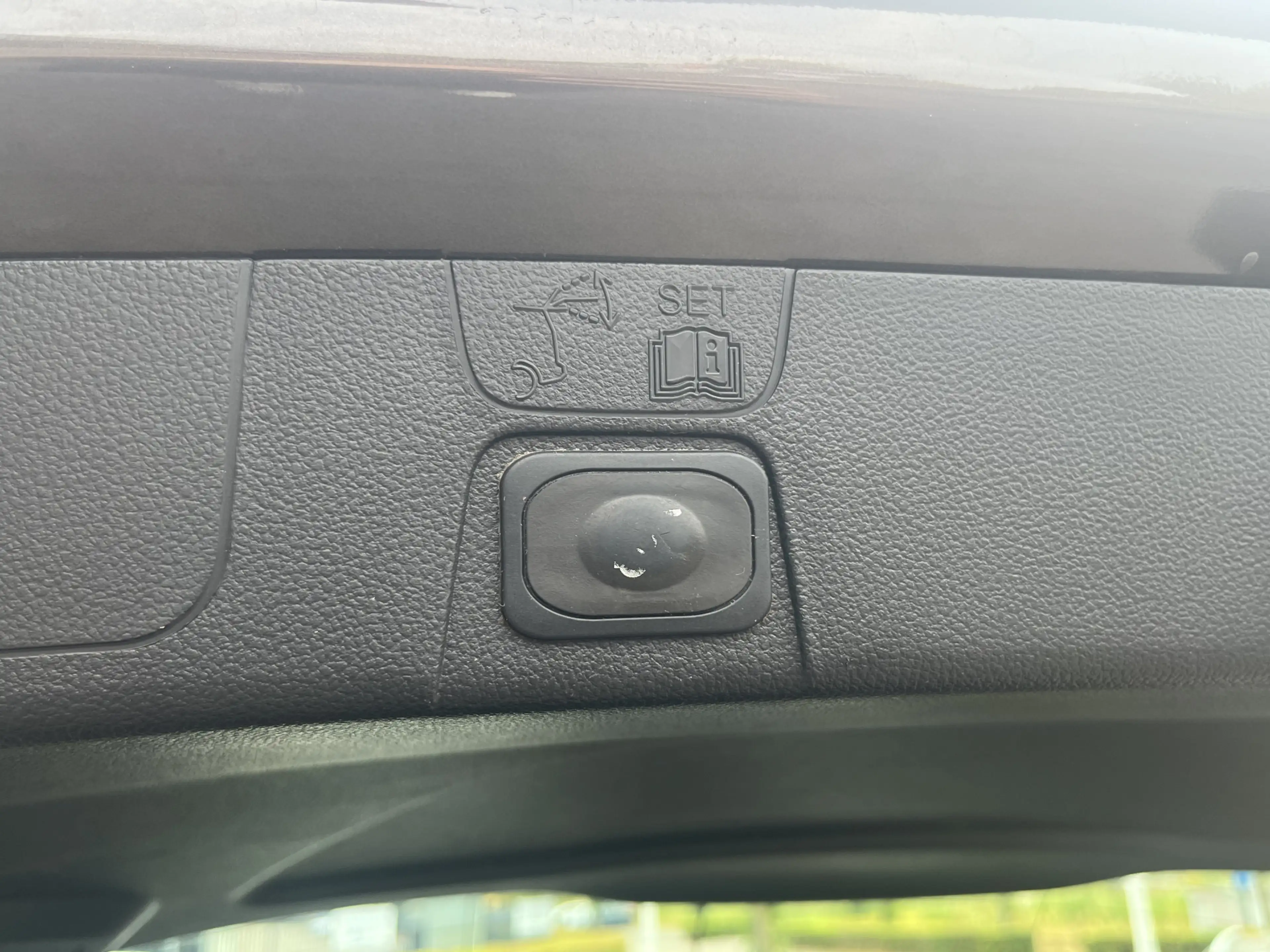 Ford C-Max 1.5 Titanium — photo 9