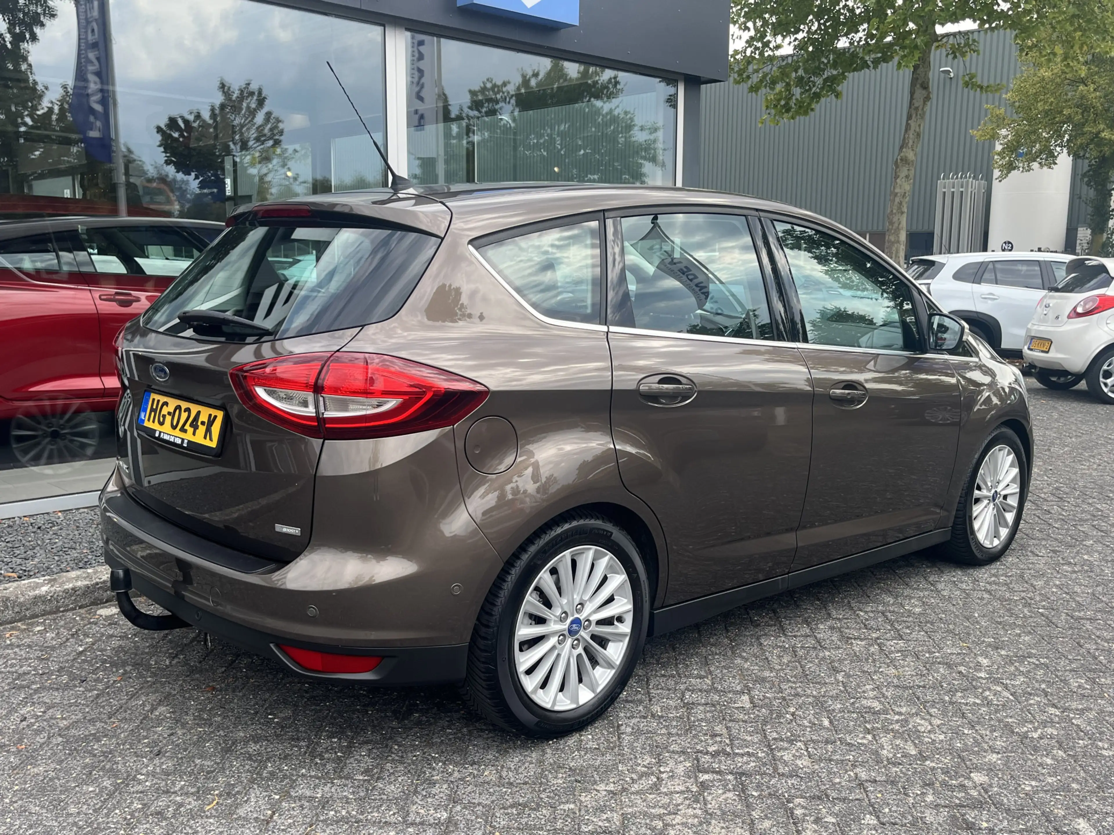 Ford C-Max 1.5 Titanium — photo 5