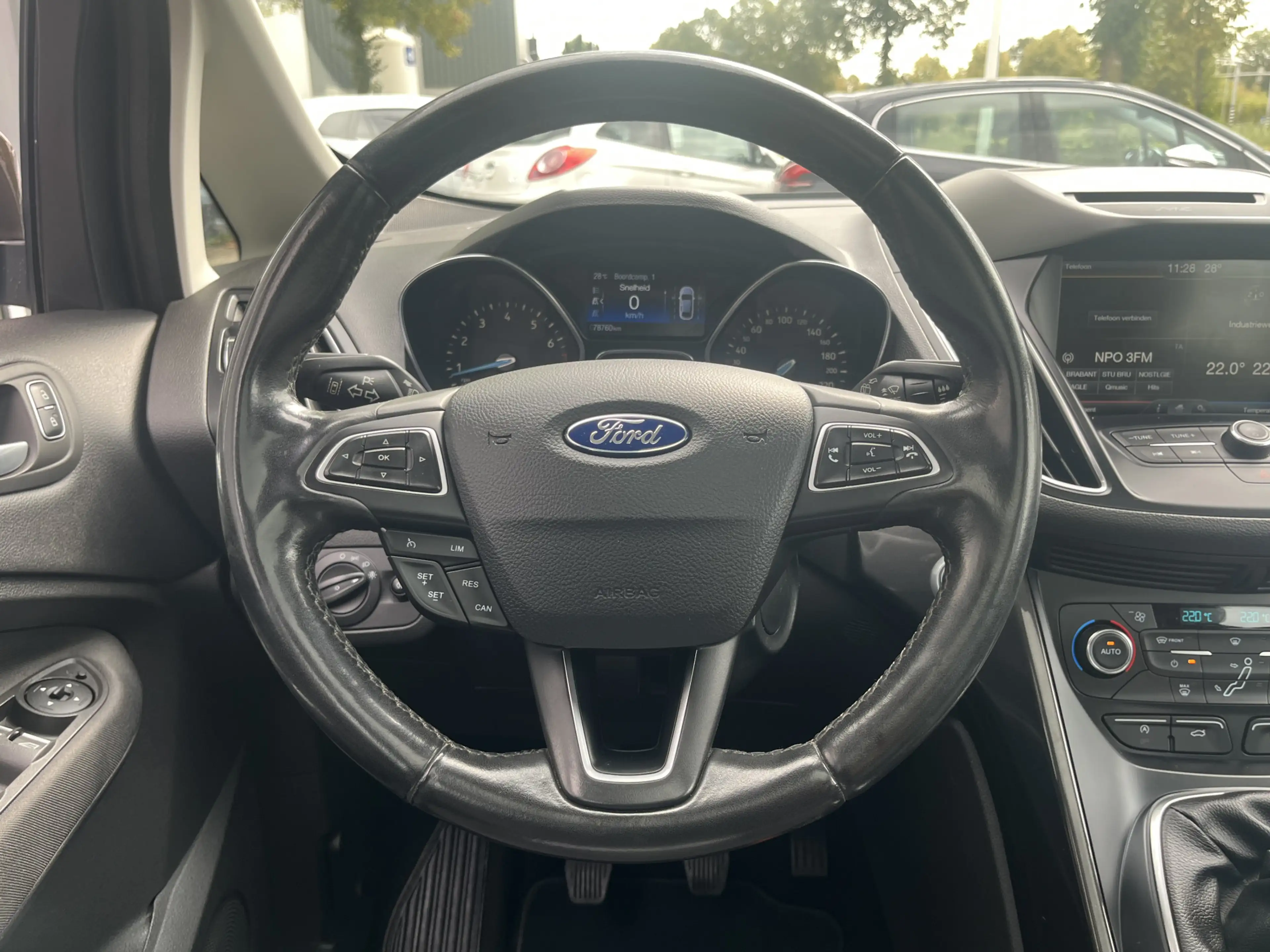 Ford C-Max 1.5 Titanium — photo 11