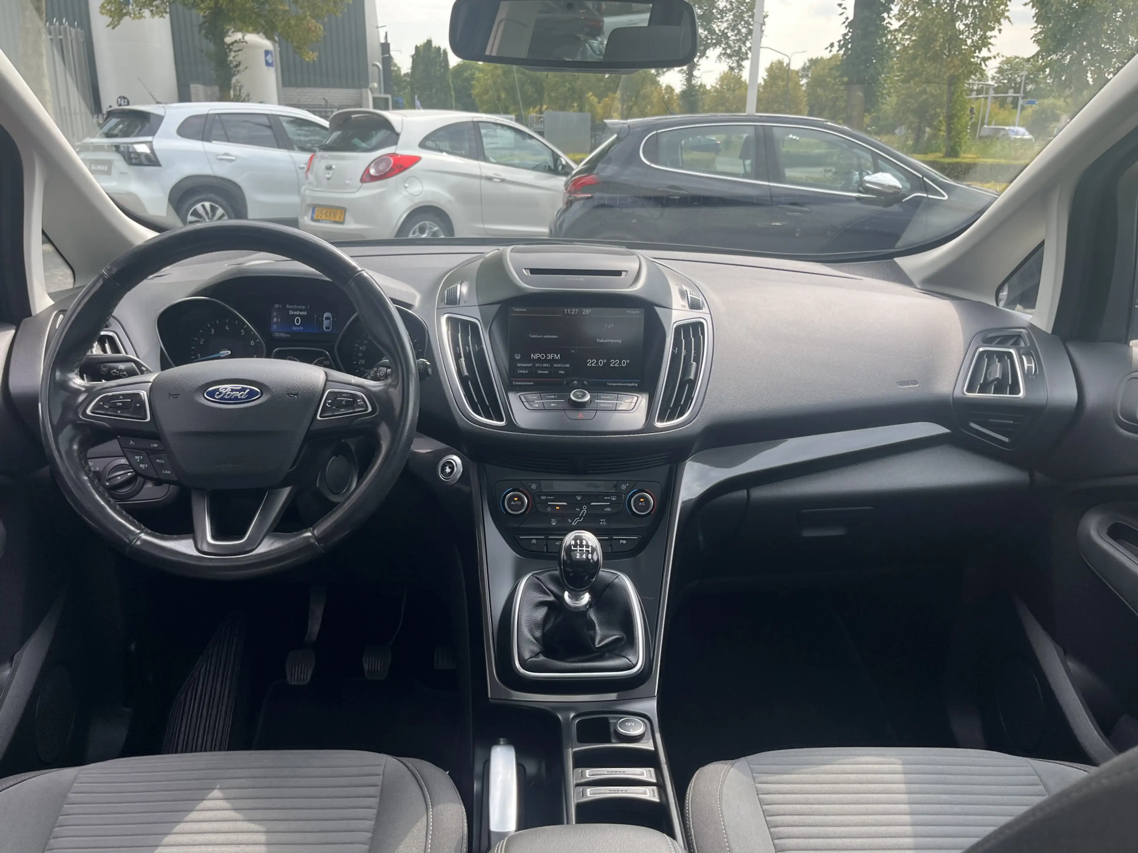 Ford C-Max 1.5 Titanium — photo 10
