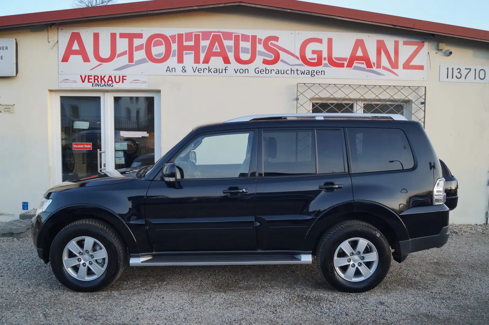 Mitsubishi Pajero 3.2 DI-D Edition 100 7 Sitzer Noir - 2