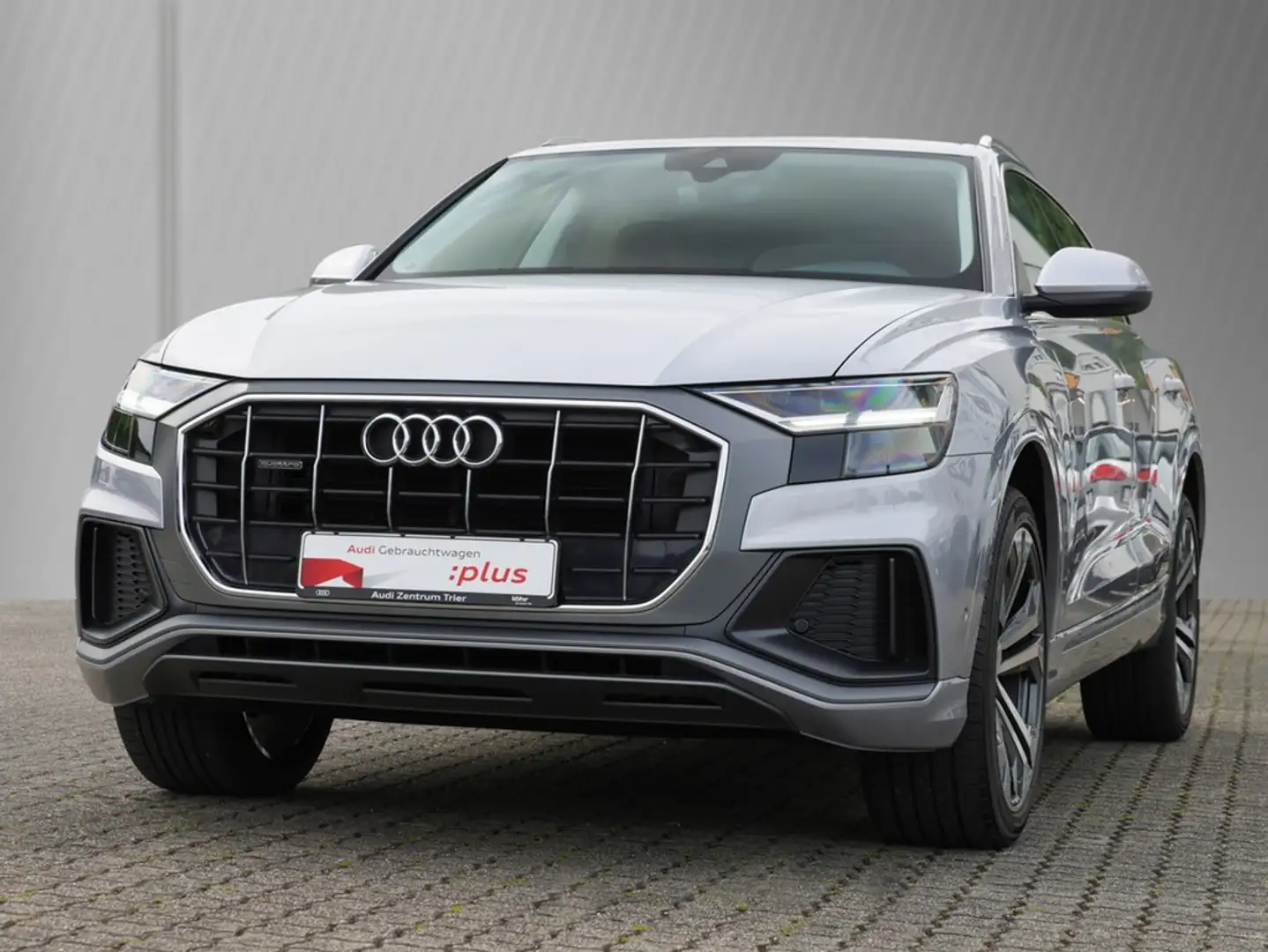 Audi Q8 45 TDI quattro Tiptronic S line Sportpaket Silber - 2