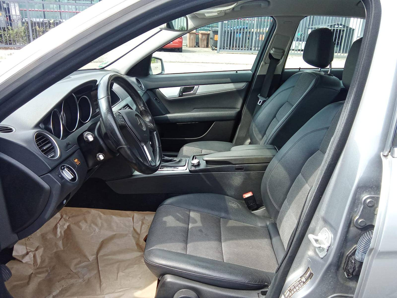 Mercedes-Benz C 180 C 180 CGI BlueEfficiency (204.031) — photo 15