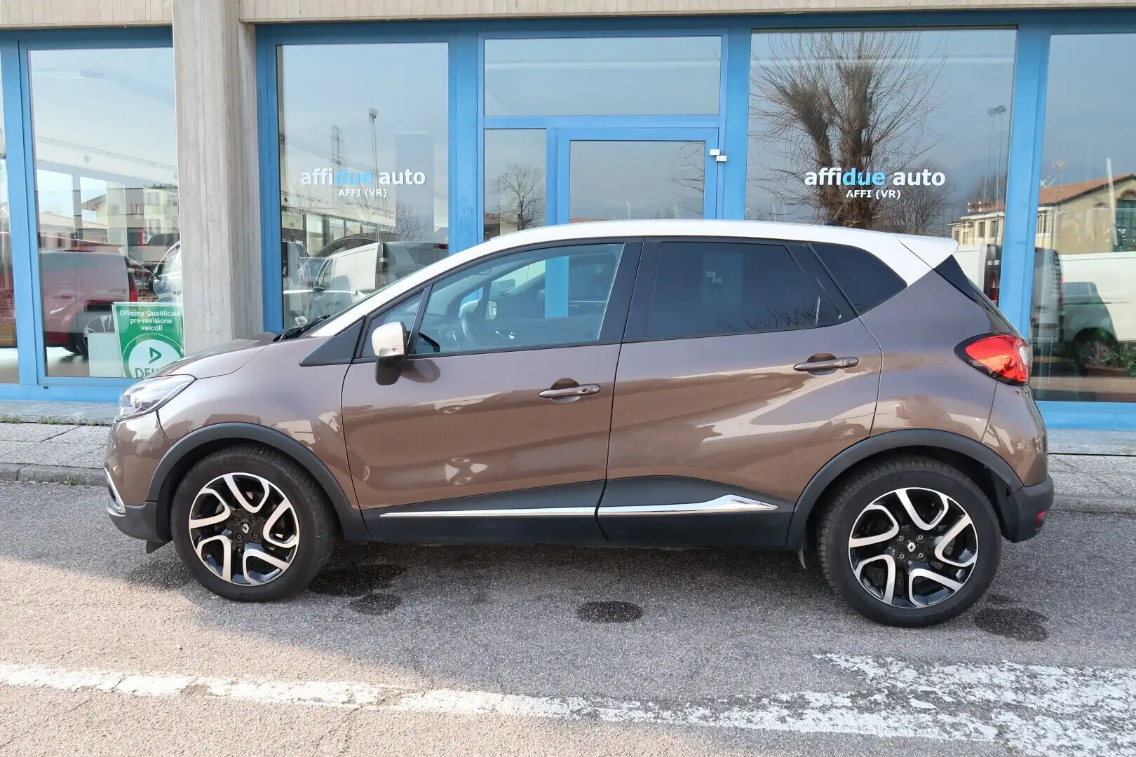 Renault Captur 1.5 dCi 8V 90 CV Energy R-Link Bronce - 2