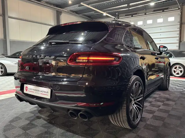 Porsche Macan view 7