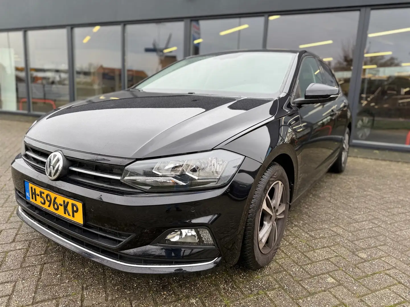 Volkswagen Polo 1.0 TSI Highline Schwarz - 1