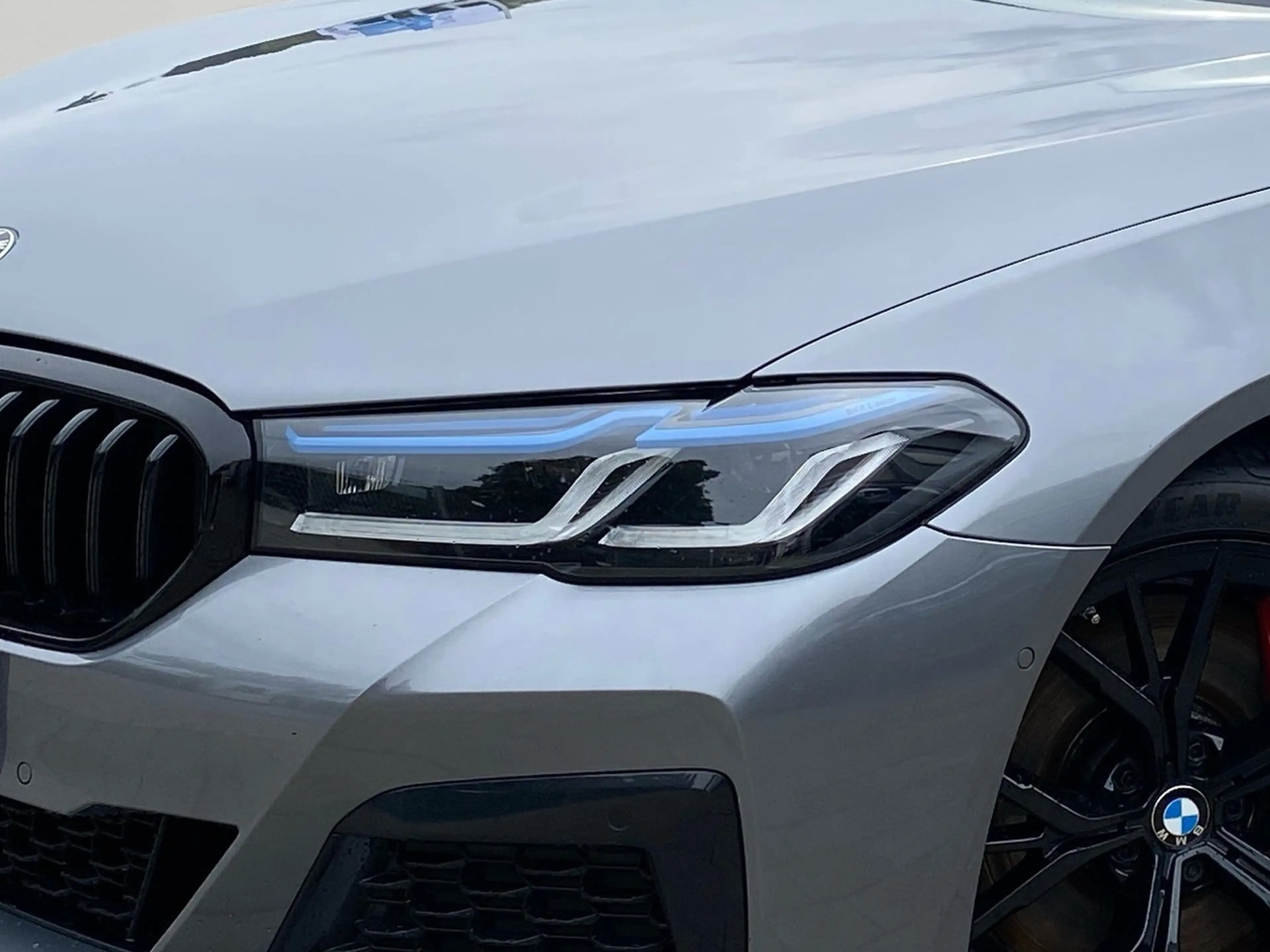 BMW 530 d xDrive Touring — photo 5