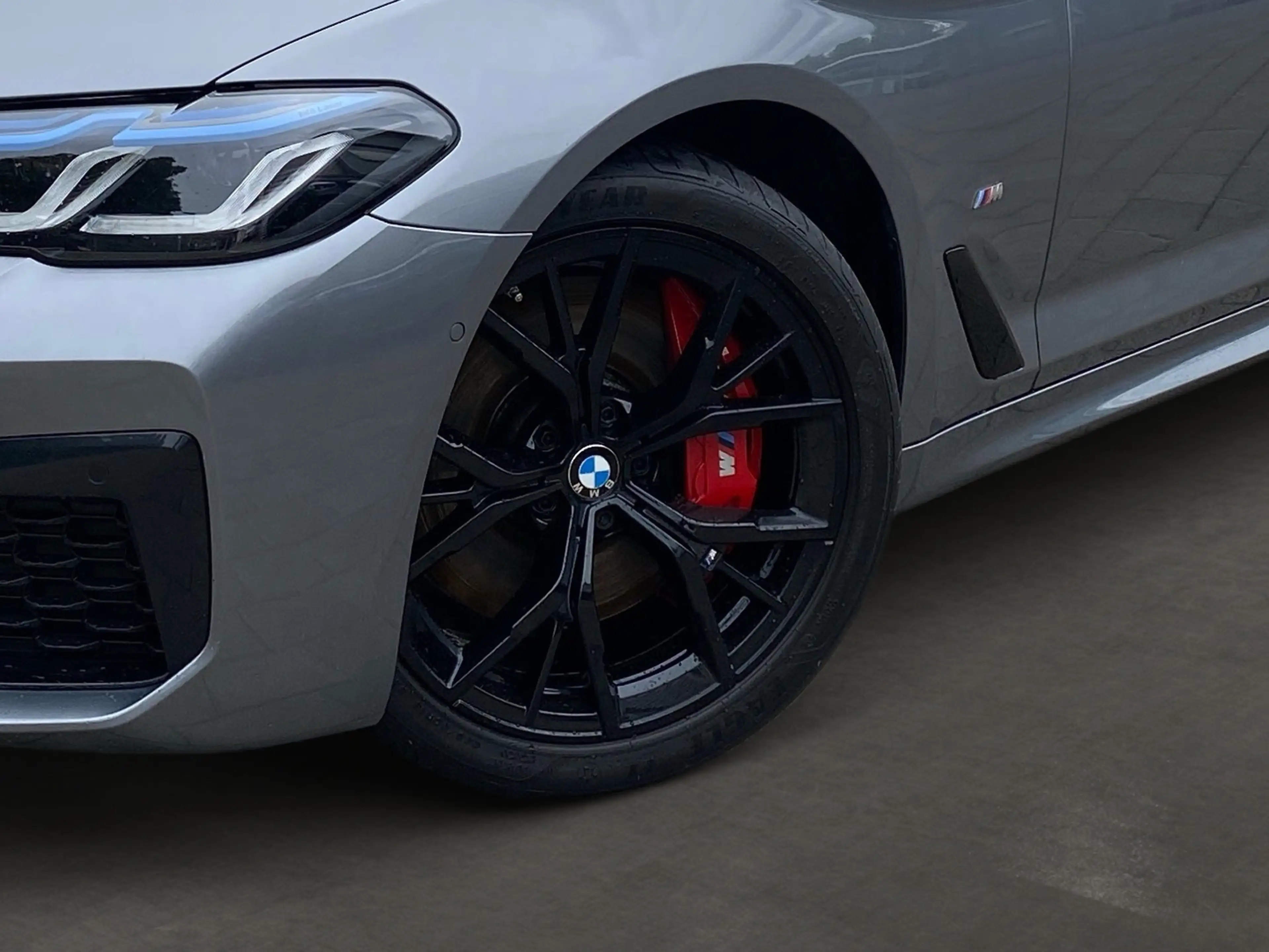 BMW 530 d xDrive Touring — photo 6