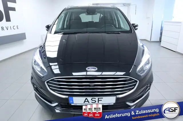 Ford Galaxy view 3