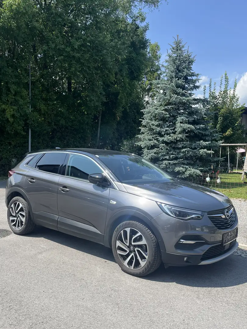 Opel Grandland X 1.2 Turbo Benzin Automatik Grau - 2