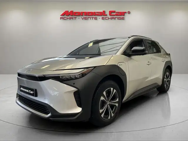 Toyota bZ4X BZ4X 71.4 kWh 2WD Executive Full option 10.816 Kms