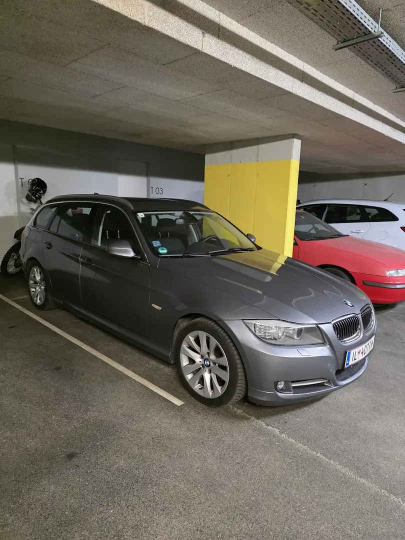 BMW 318 318d Touring Aut. - 1