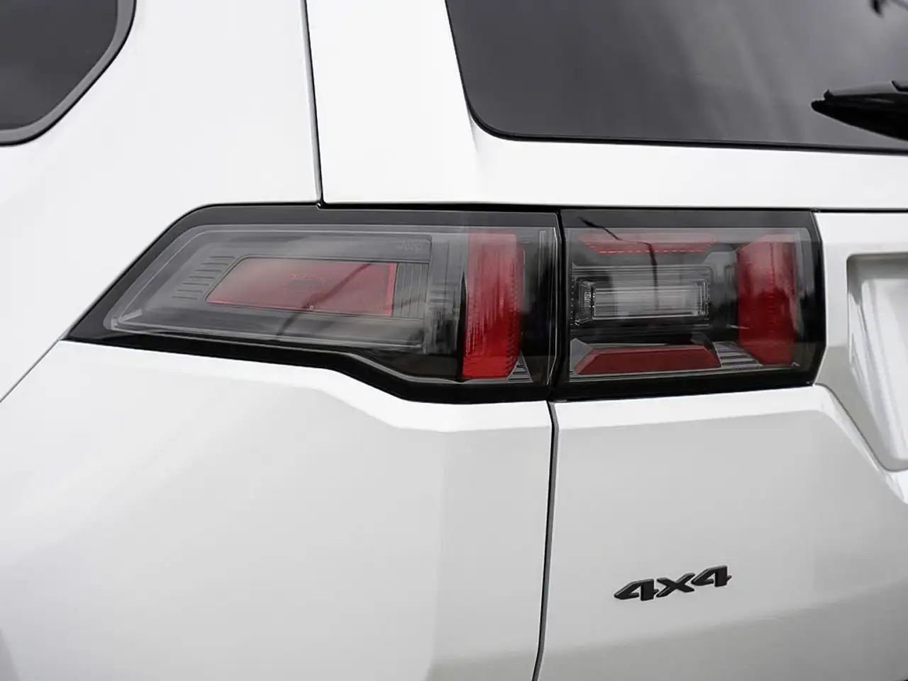 Jeep Cherokee снимка Jeep Cherokee