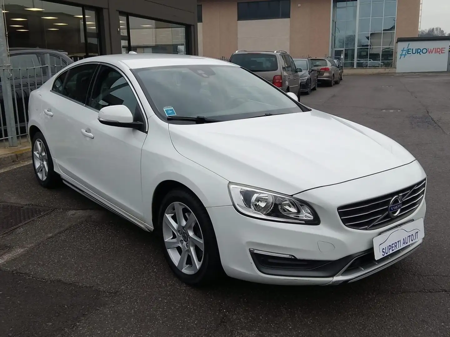 Volvo S60 S60 1.6 d2 Momentum Bianco - 2