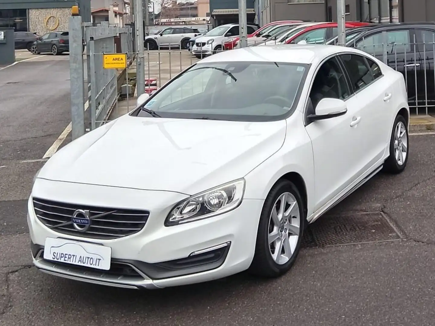 Volvo S60 S60 1.6 d2 Momentum Bianco - 1