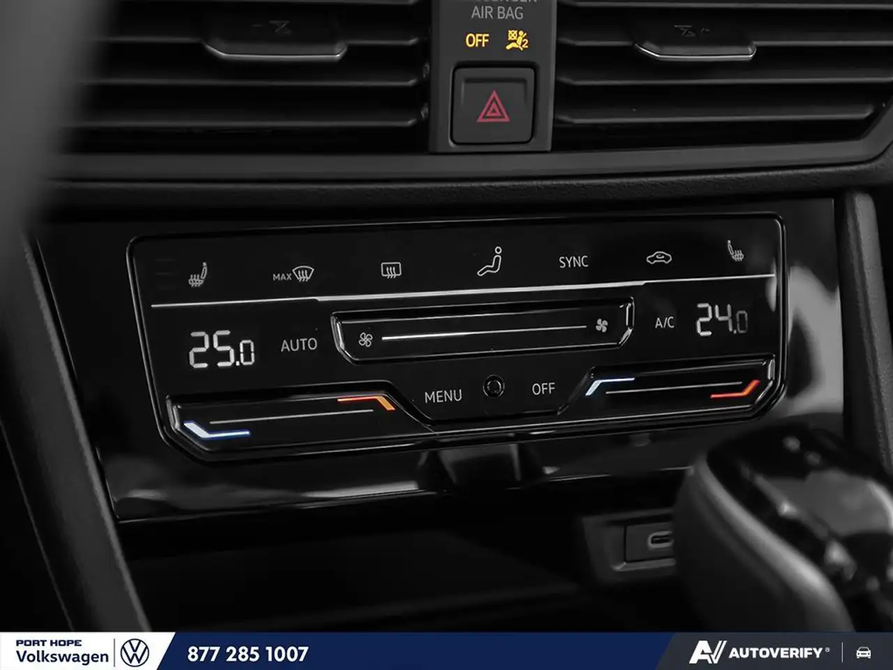 Volkswagen Jetta снимка Volkswagen Jetta