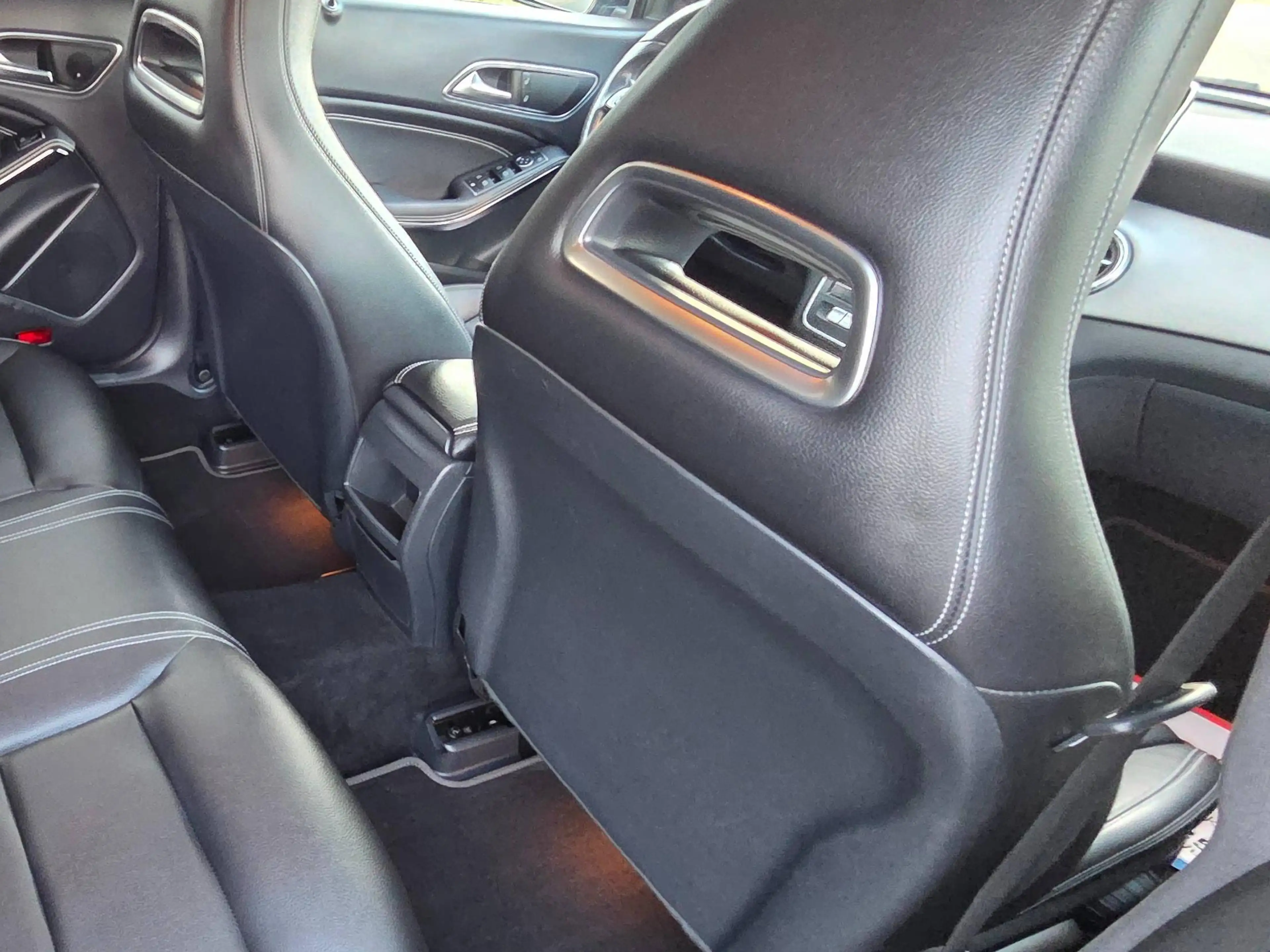 Mercedes-Benz CLA 220 CLA 220 CDI / d (117.903) — photo 8