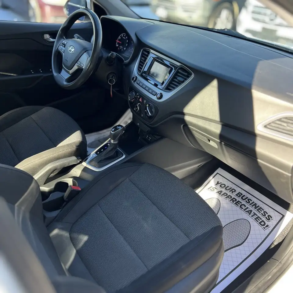 Hyundai ACCENT снимка Hyundai ACCENT