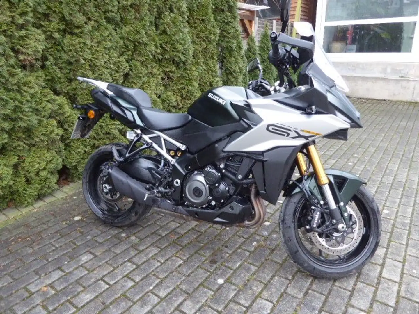 Suzuki GSX-S 1000GX Grün - 1