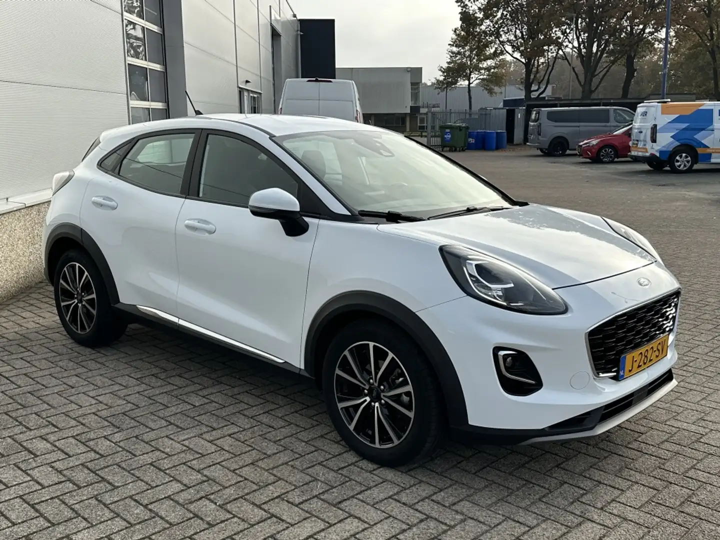 Ford Puma 1.0 EB Hyb. Titanium Blanc - 2