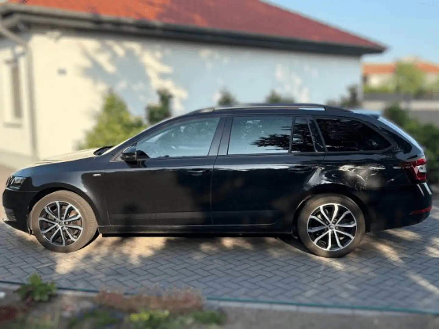 Skoda Octavia III Combi 1.5 TSI ACT Ambition Soleil Schwarz - 2