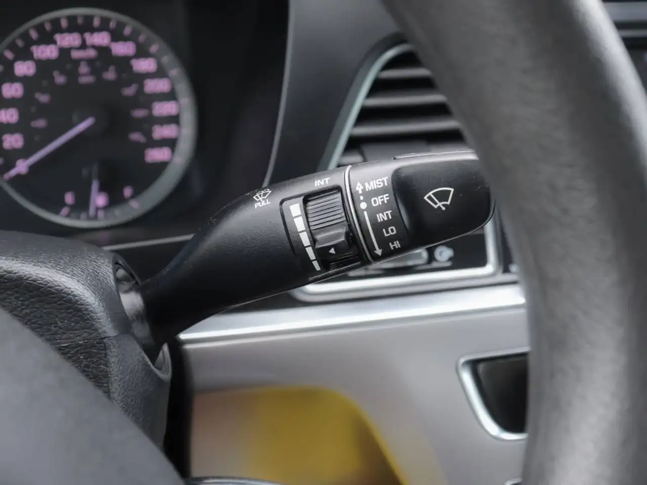 Hyundai SONATA снимка Hyundai SONATA