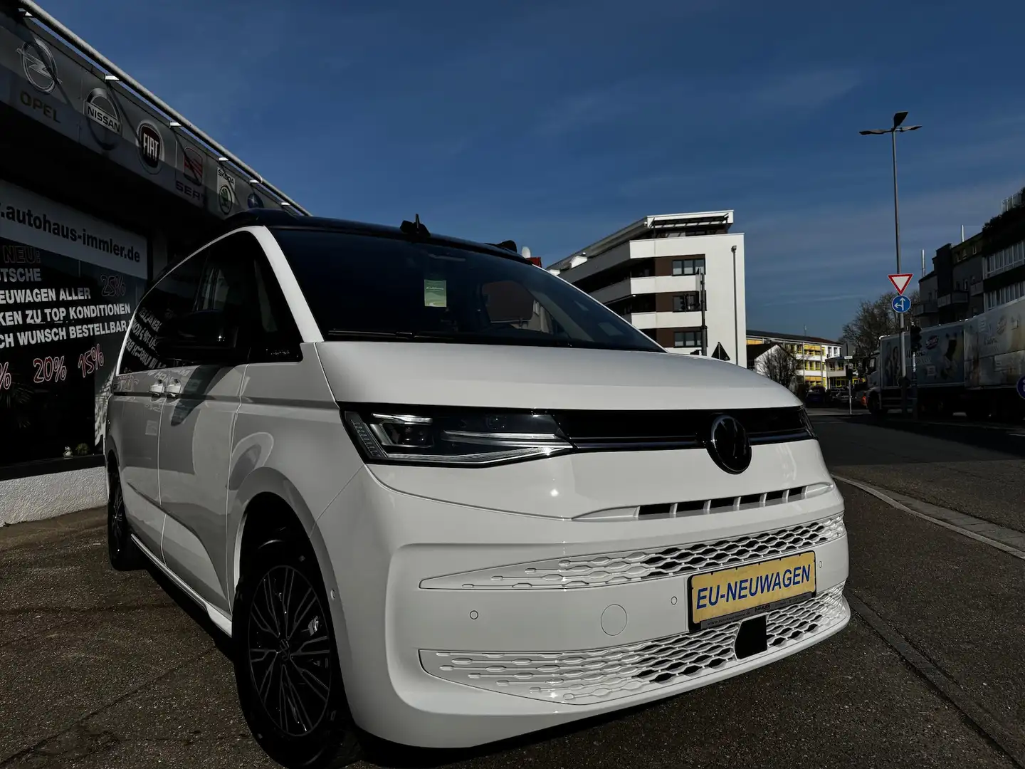 Volkswagen T7 California Coast TDI DSG Weiß - 2