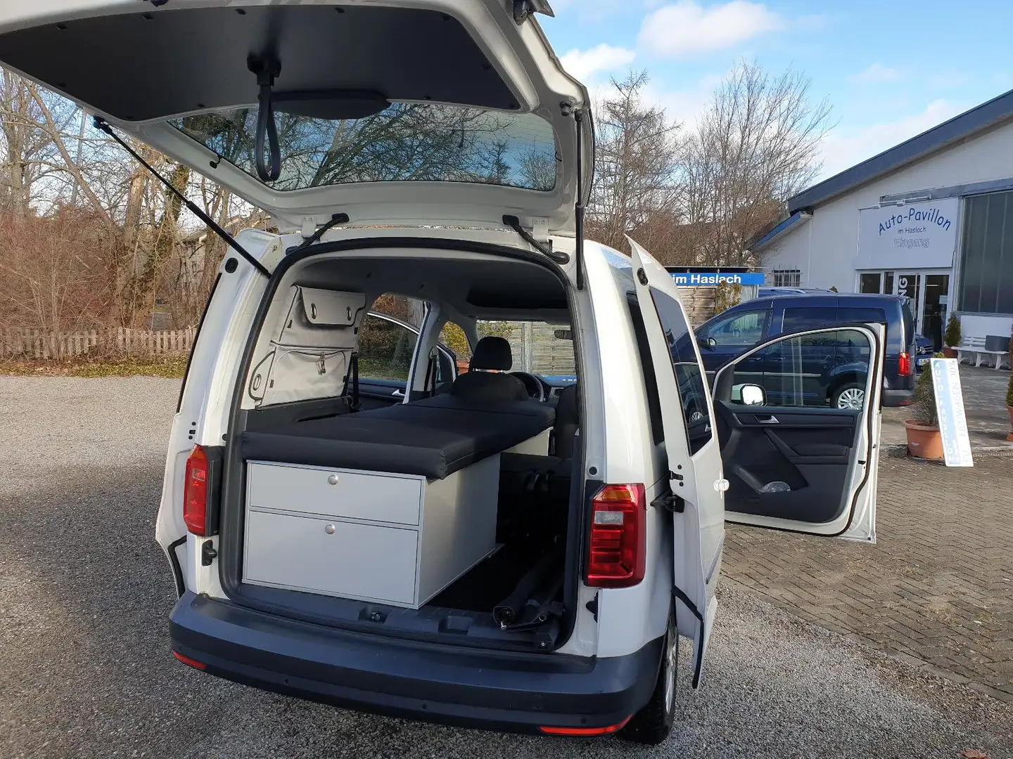 Volkswagen Caddy TSI Camper Bett neu App-Connect und Navi Weiß - 2