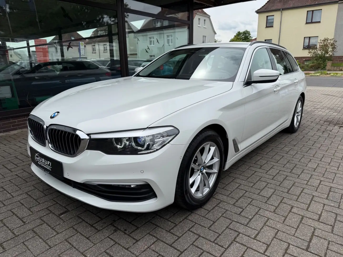 BMW 520 Touring 520 d /LED/AHK/ Blanc - 1