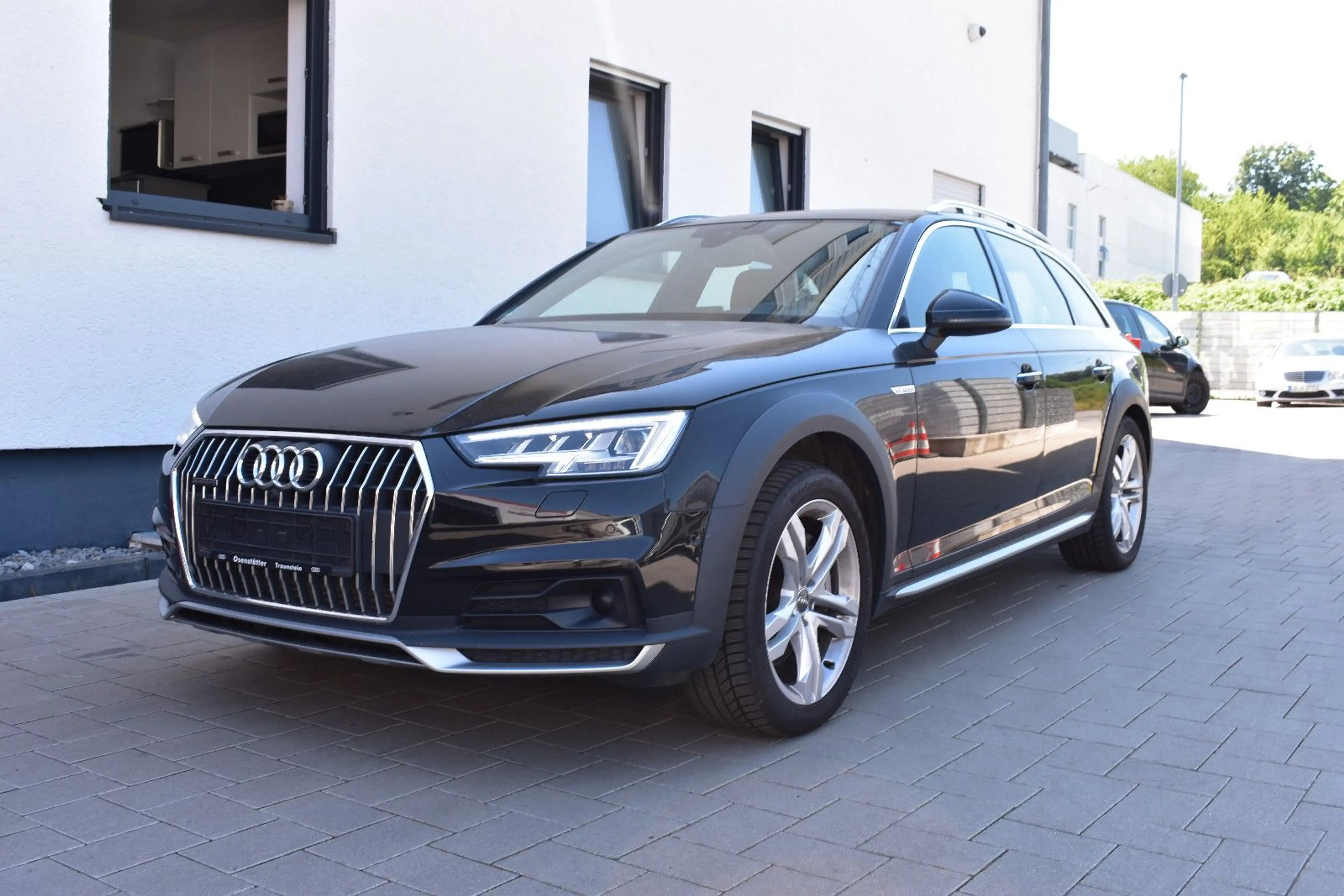 Audi A4 allroad quattro  AHK/Kamera/Leder/18" — photo 2