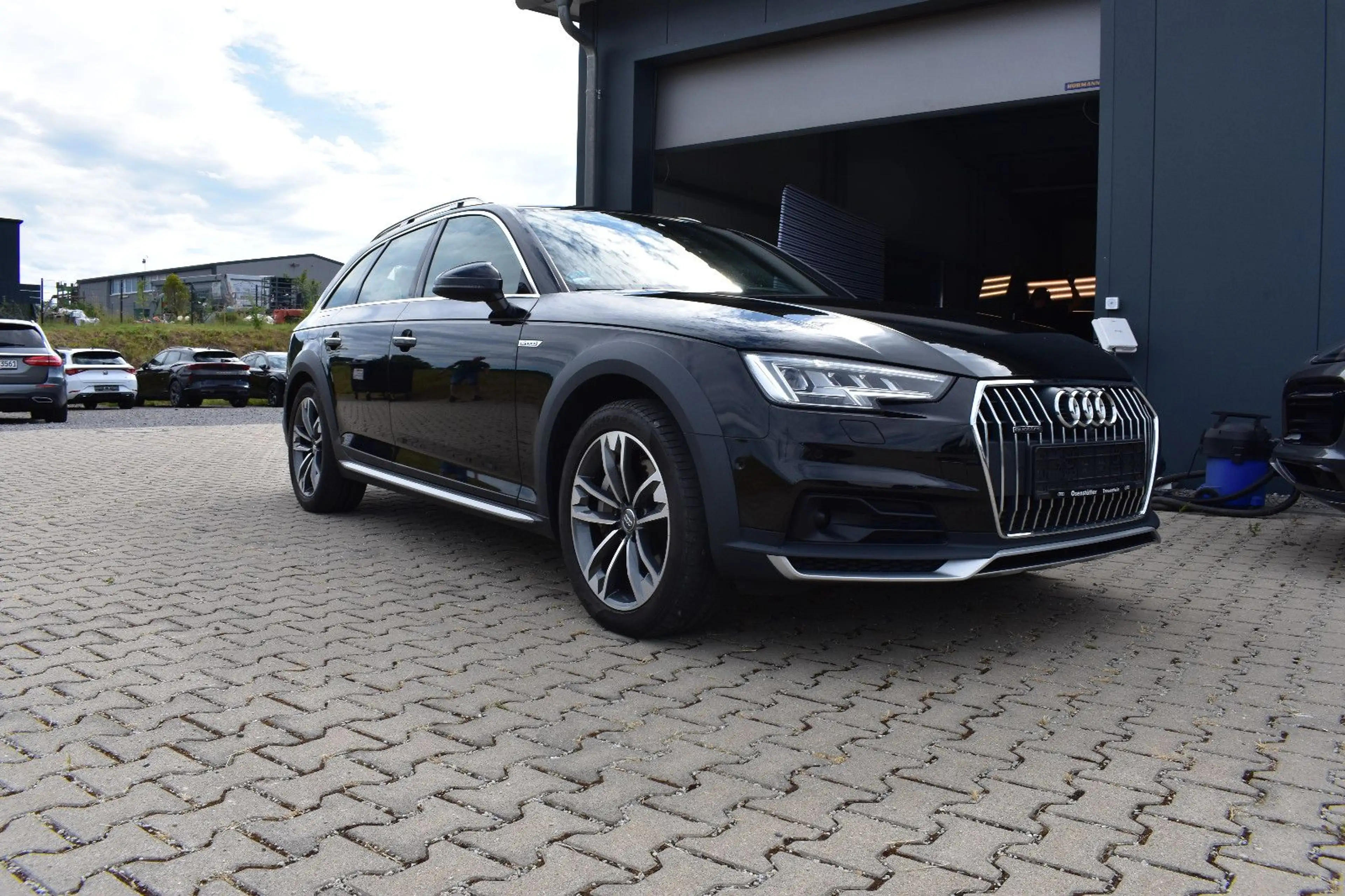Audi A4 allroad quattro  AHK/Kamera/Leder/18" — photo 12
