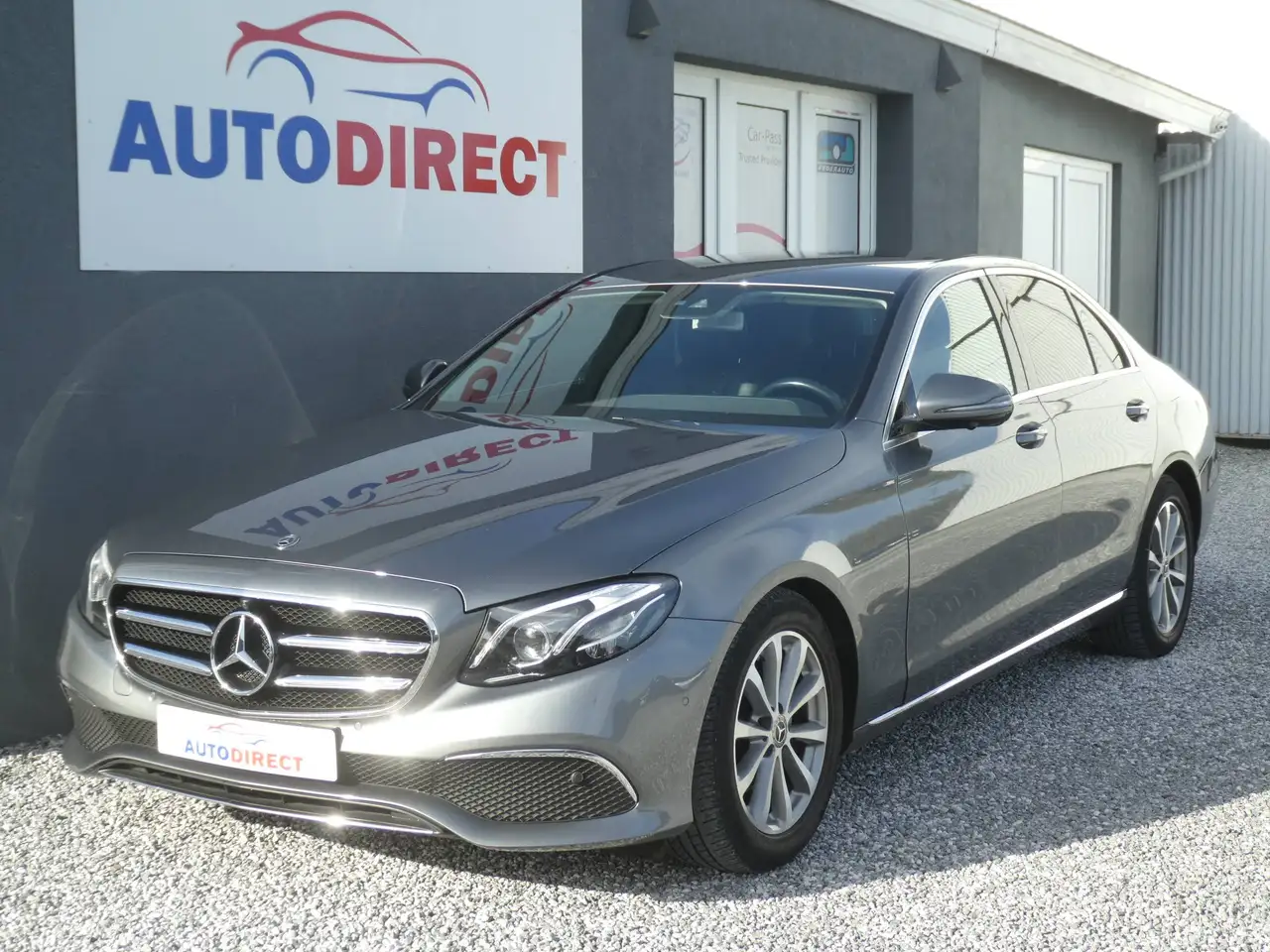 Mercedes-Benz E 200