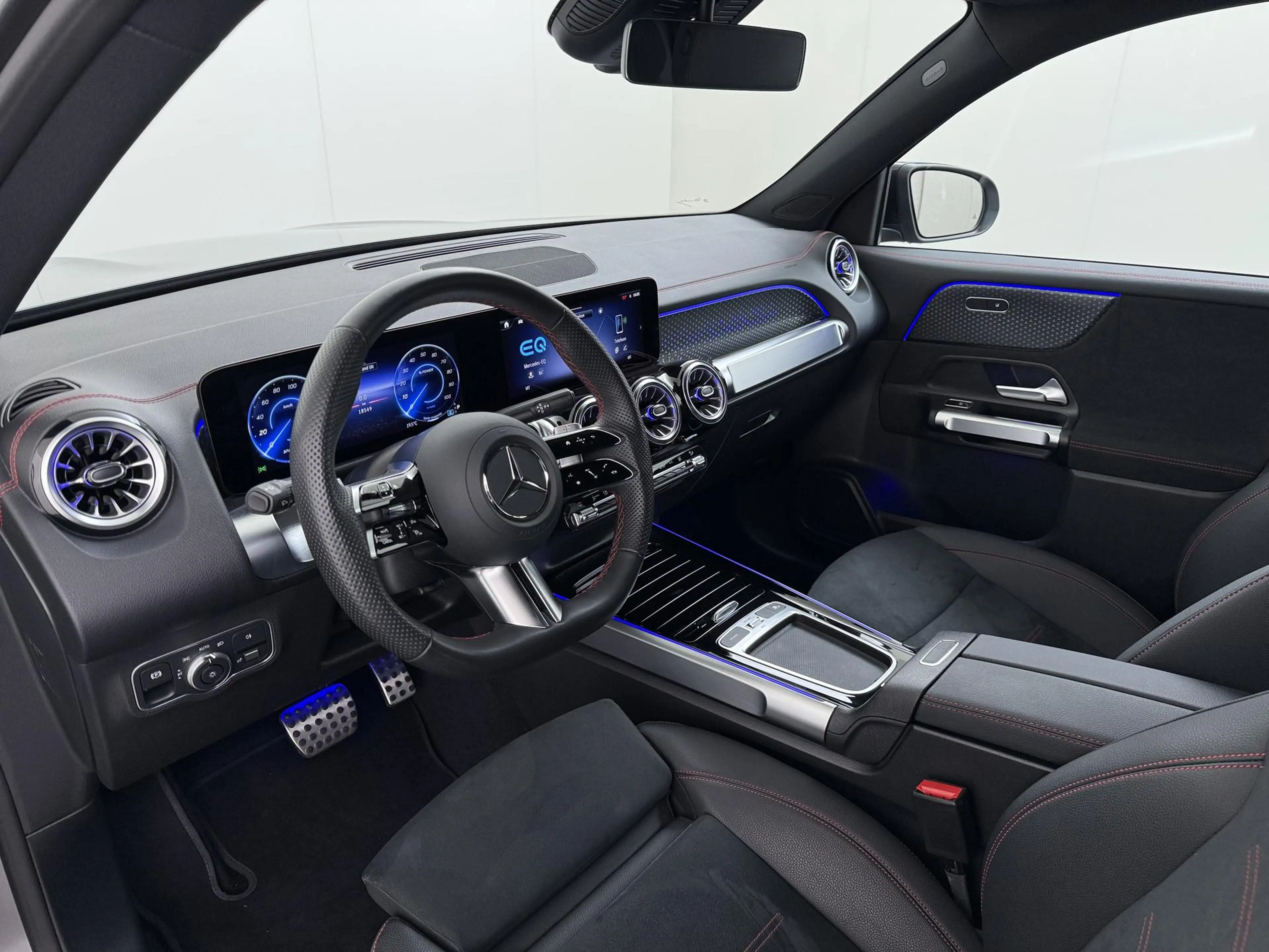 Mercedes-Benz EQB 300 EQB 4Matic (243.609) SOH 100% | AMG | NIGHT | 7 PE — photo 22