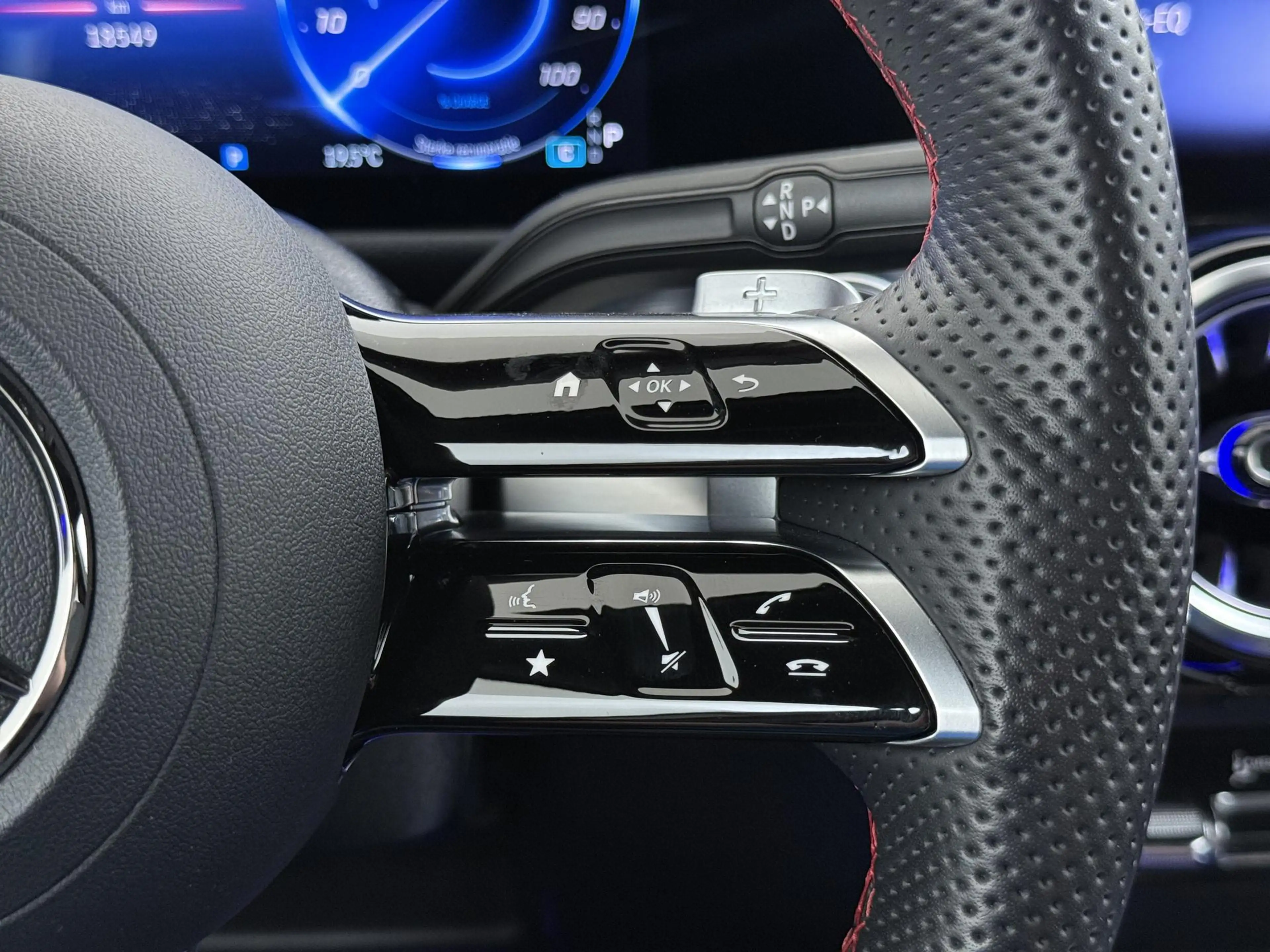 Mercedes-Benz EQB 300 EQB 4Matic (243.609) SOH 100% | AMG | NIGHT | 7 PE — photo 35