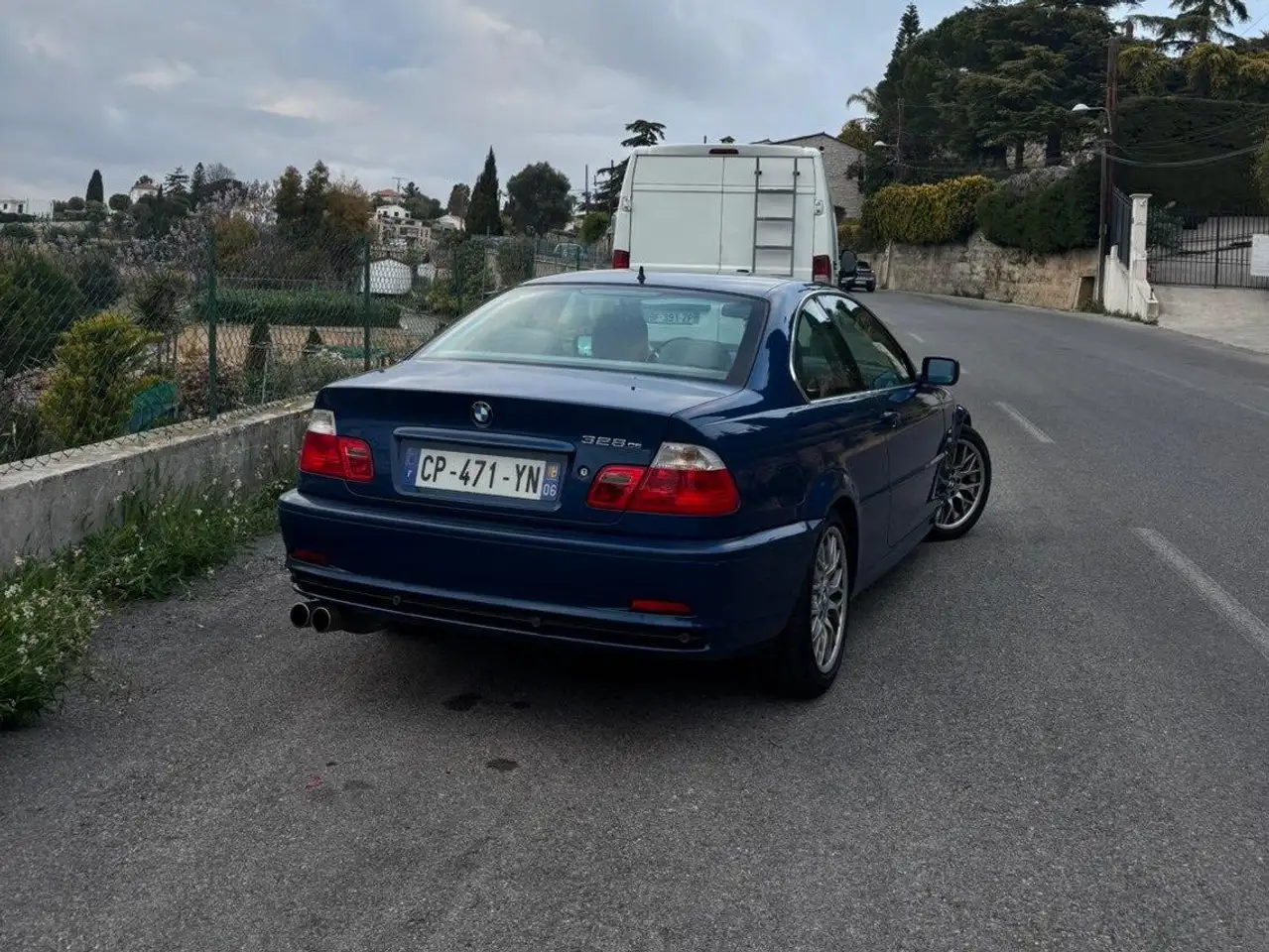 BMW 328i Sport, foto 2