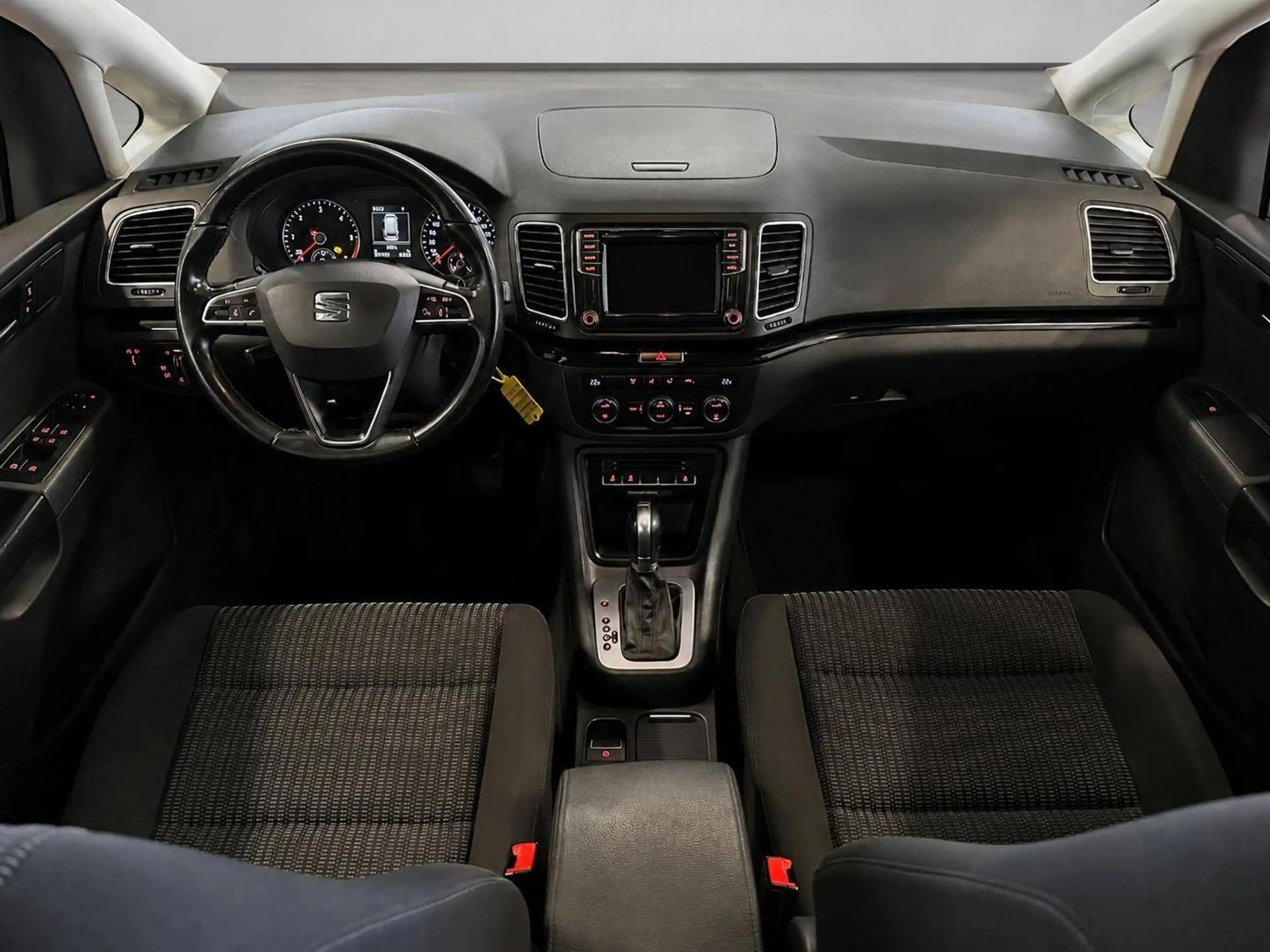 SEAT Alhambra 20th Anniversary 4Drive — photo 9