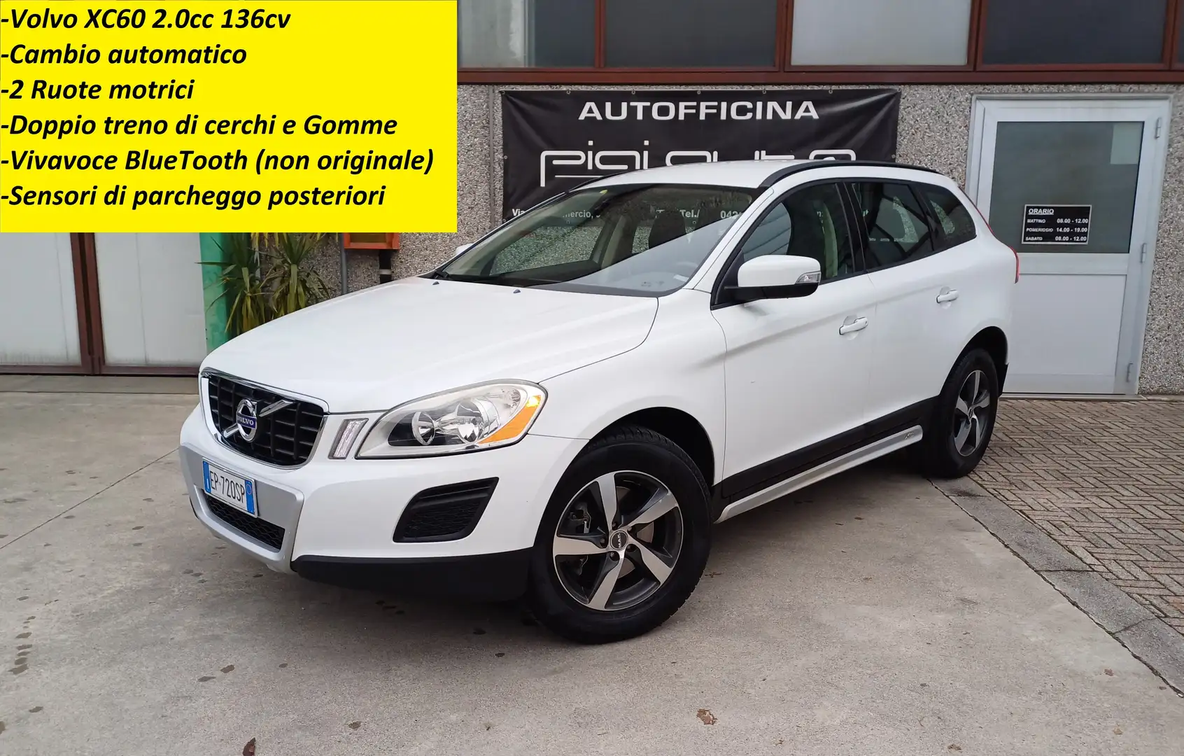 Volvo XC60 2.0 d3 R-design 136cv geartronic distribuzione OK Bianco - 1