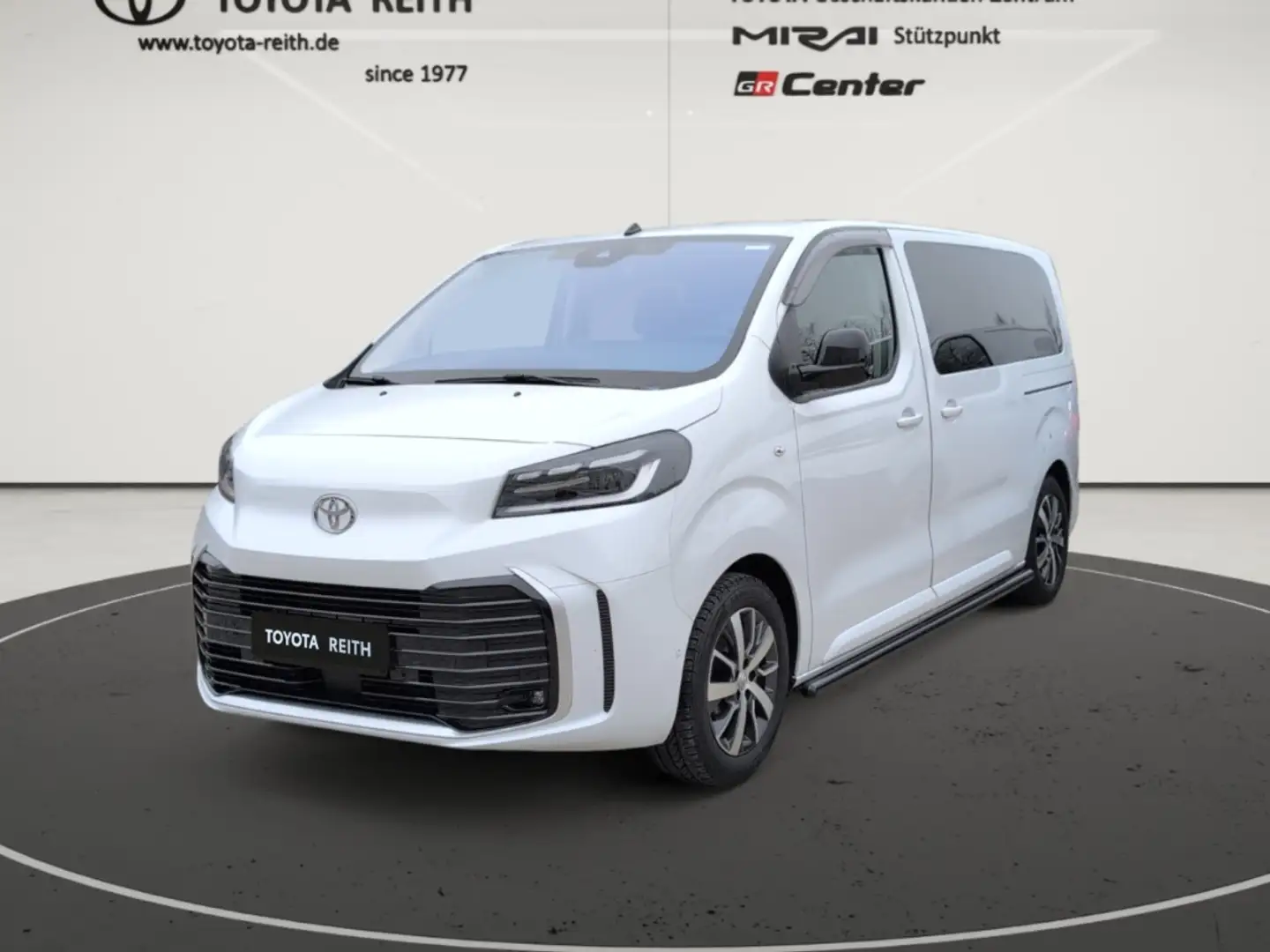 TOYOTA Proace