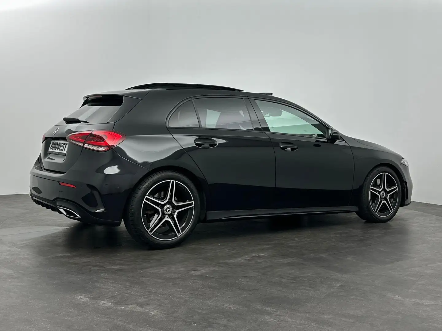 Mercedes-Benz A 250 Premium AMG Pano Sfeer Camera - 2