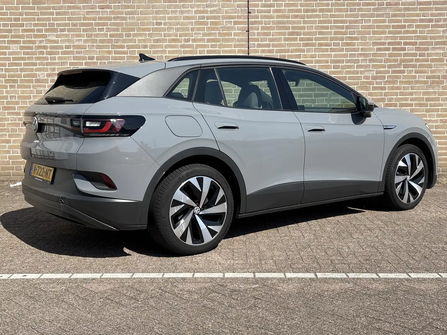 Volkswagen ID.4 Pro 77 kWh | € 13.950,- NETTO! | Climate | Cruise Grijs - 2